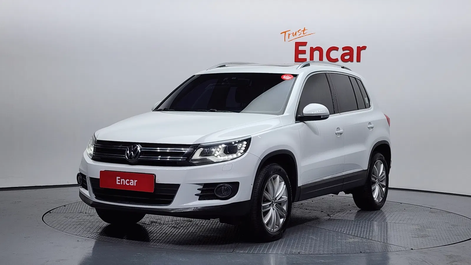 Volkswagen Tiguan 2.0 TDI Premium 2016 — photo 1 sur 20