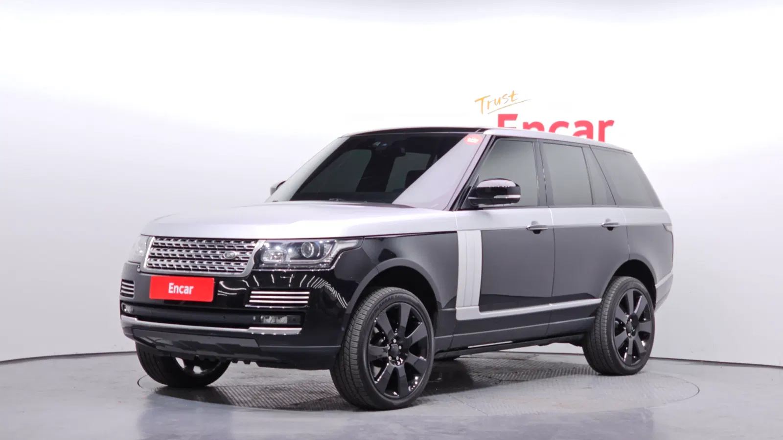 Land Rover Range Rover 4e génération 4.4 SDV8 AB Diesel 2015 — photo 1 sur 20