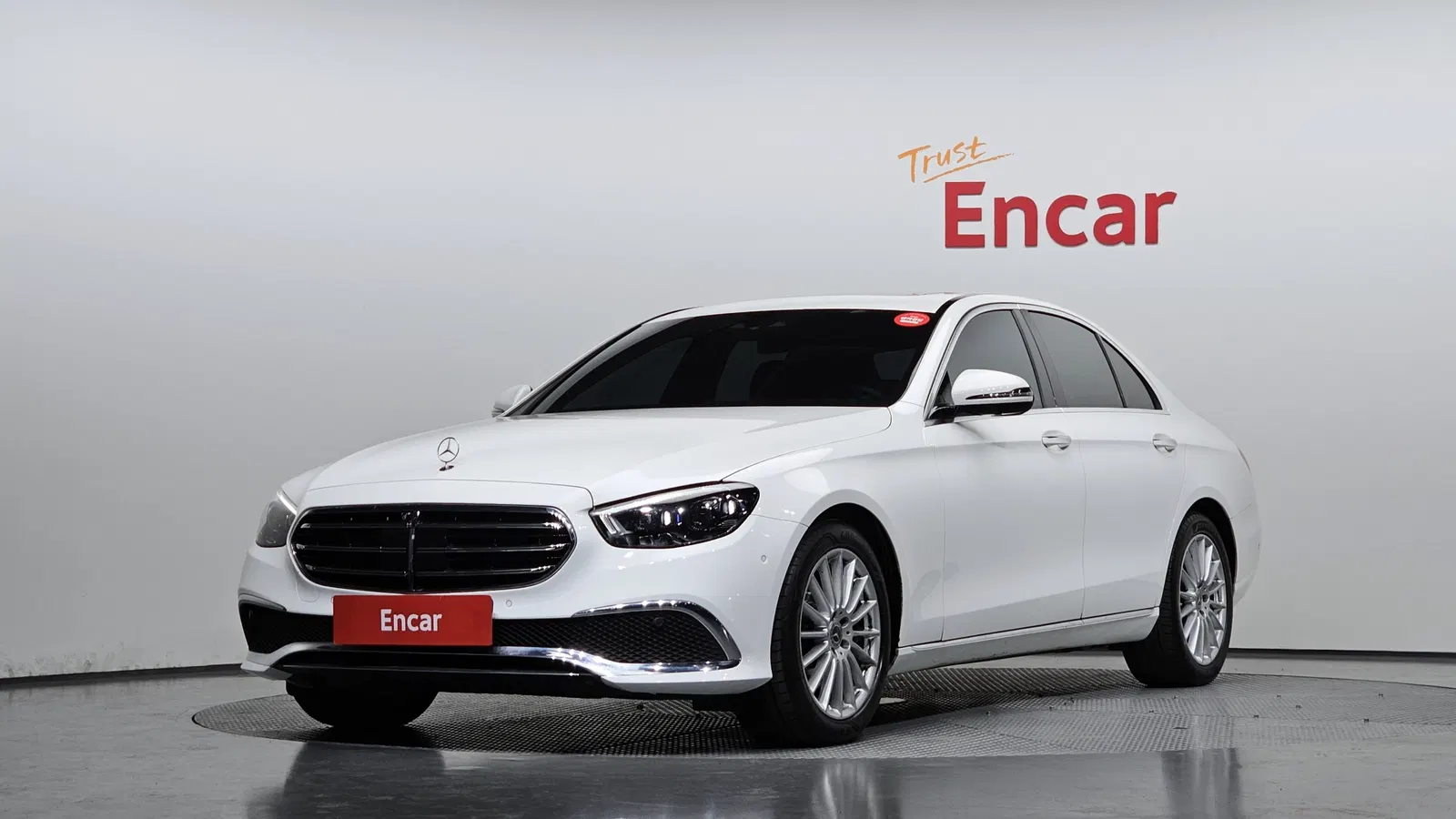Mercedes-Benz Classe E E250 Exclusive (W213) 2022 — photo 1 sur 20