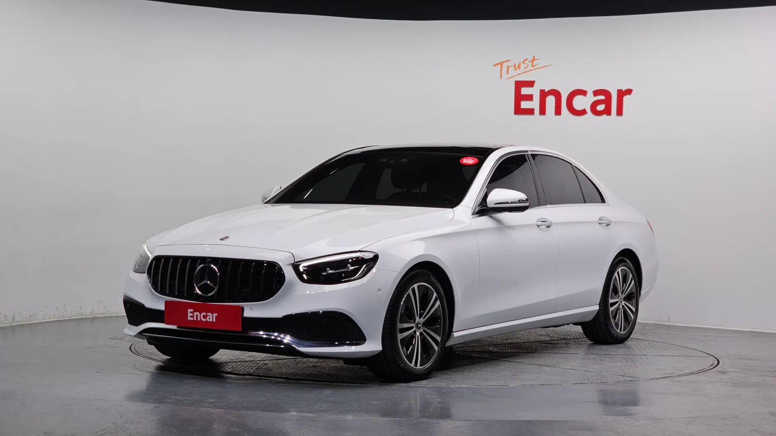 Mercedes-Benz Classe E E250 Avantgarde (W213) 2022 — photo 1 sur 20