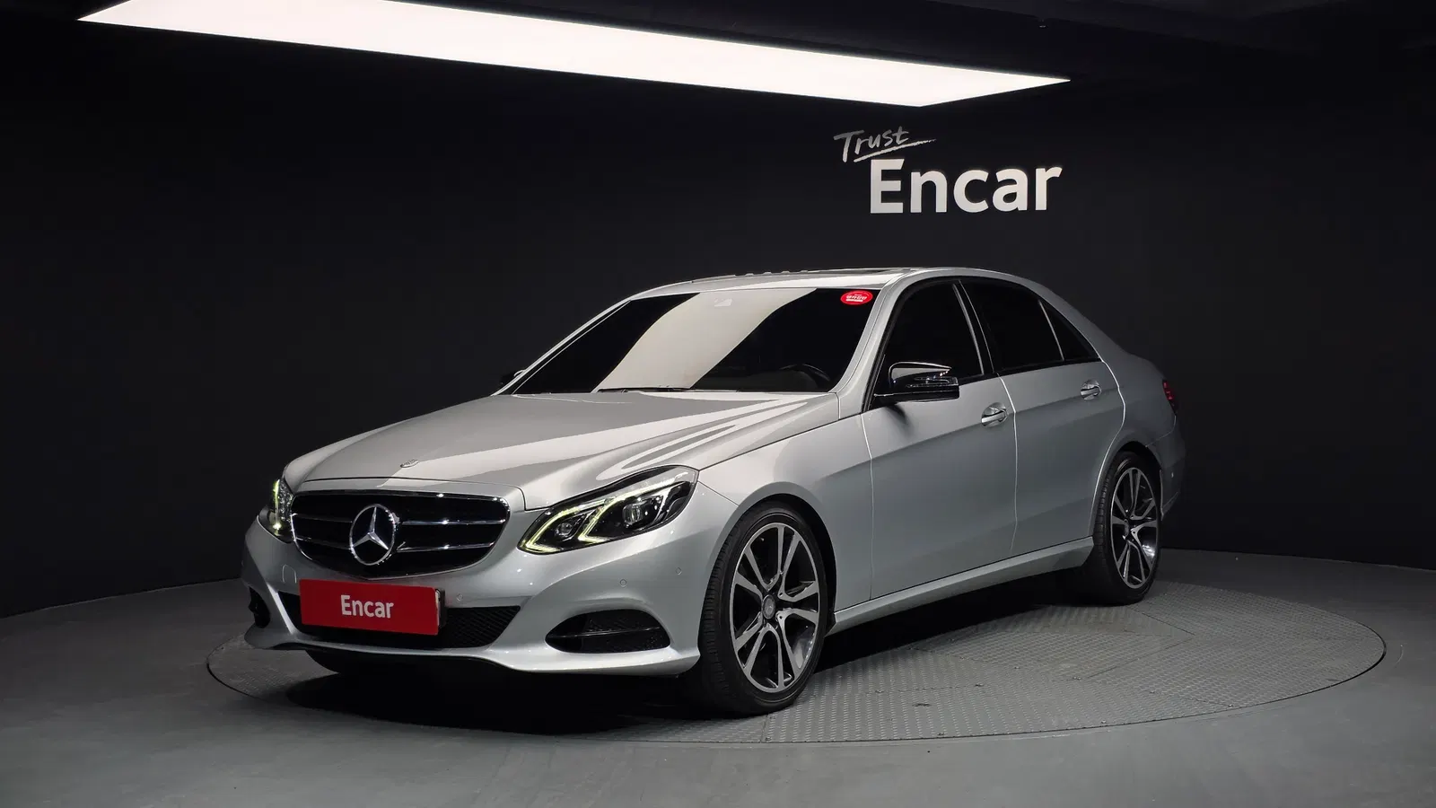 Mercedes-Benz Classe E E220 BlueTEC Avantgarde Sport (W212) 2016 — photo 1 sur 20
