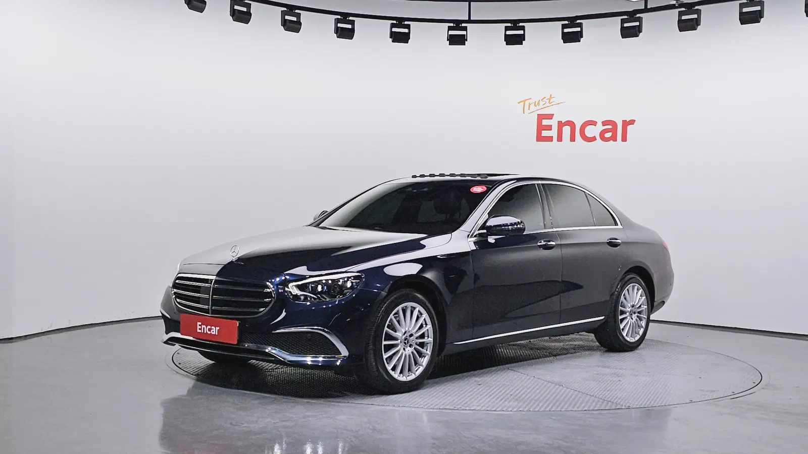 Mercedes-Benz Classe E E250 Exclusive (W213) 2022 — photo 1 sur 26