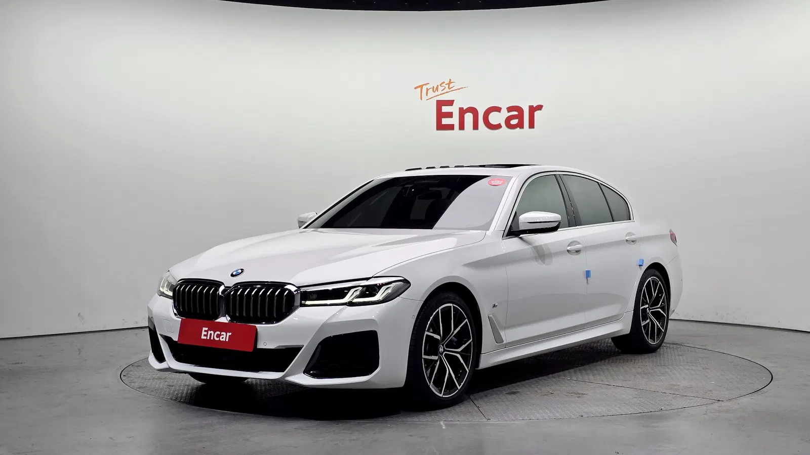 BMW Série 5 (G30) 530i M Sport 2021 — photo 1 sur 8