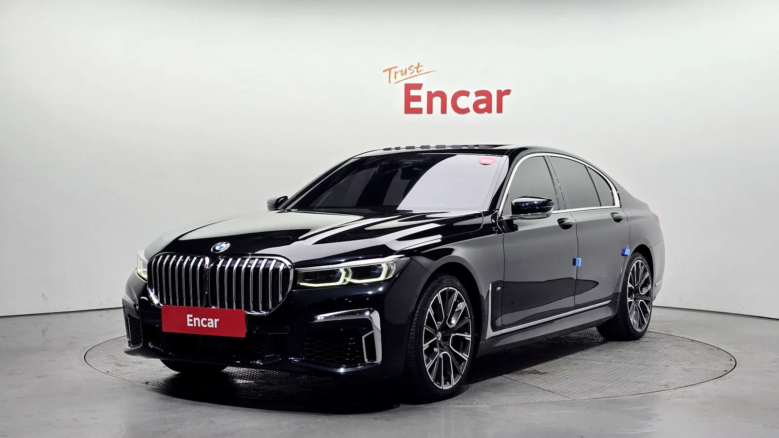 BMW Série 7 (G11) 730d xDrive M Sport 2021 — photo 1 sur 8