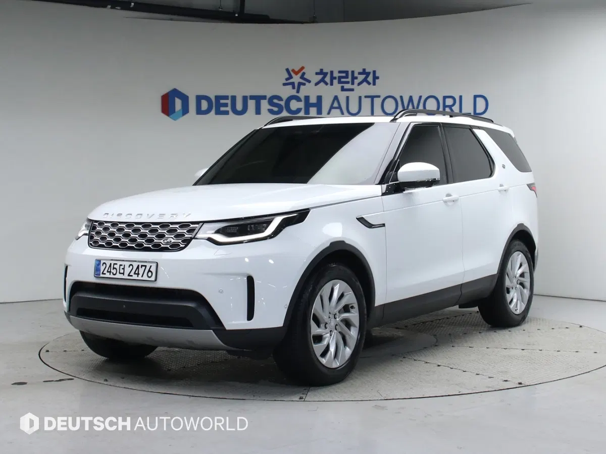 Land Rover Discovery 5 2.0 P300 S 2025 — photo 1 sur 26