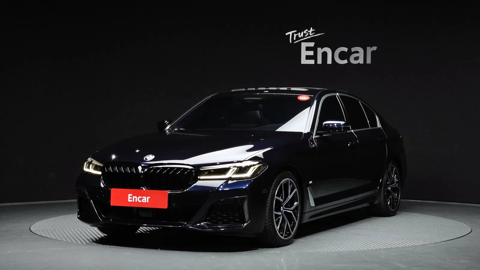BMW Série 5 (G30) 530i M Sport 2021 — photo 1 sur 20