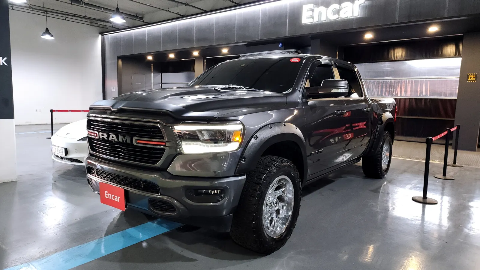 Dodge RAM Pickup 5.7 2019 — photo 1 sur 26