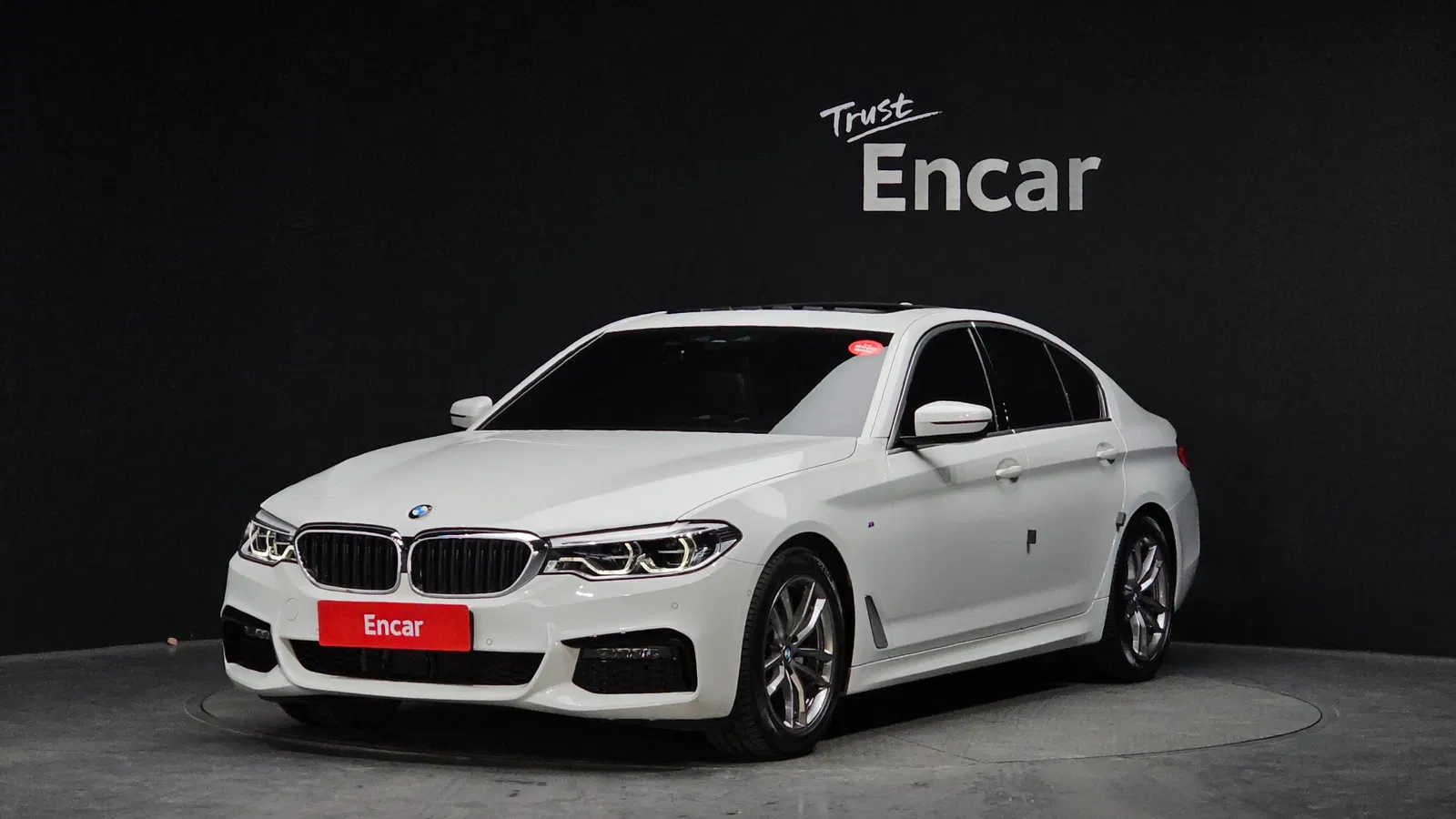 BMW Série 5 (G30) 520i M Sport 2020 — photo 1 sur 20