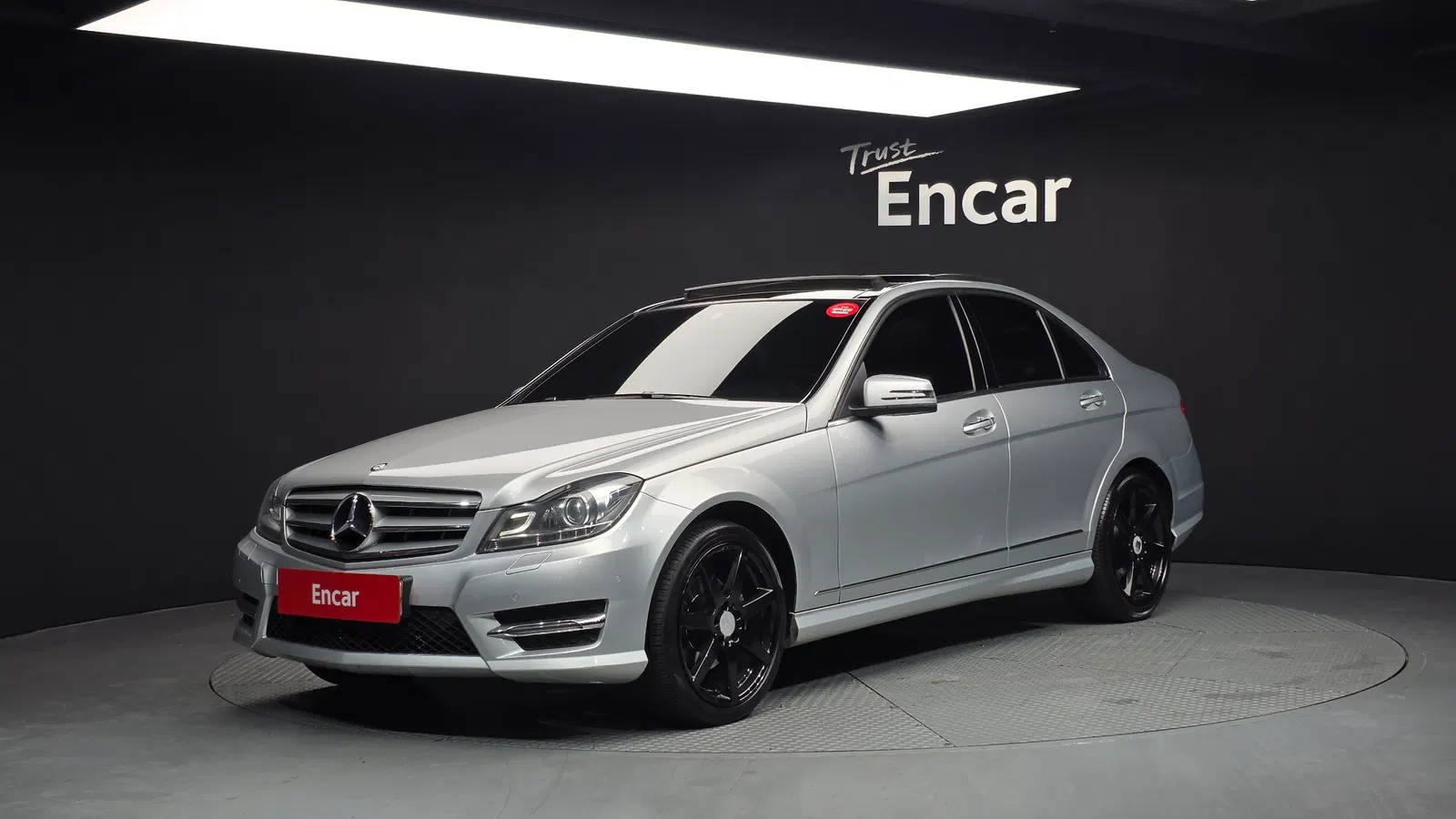 Mercedes-Benz Classe C C200 CGI Avantgarde StylePackage (W204) 2013 — photo 1 sur 20