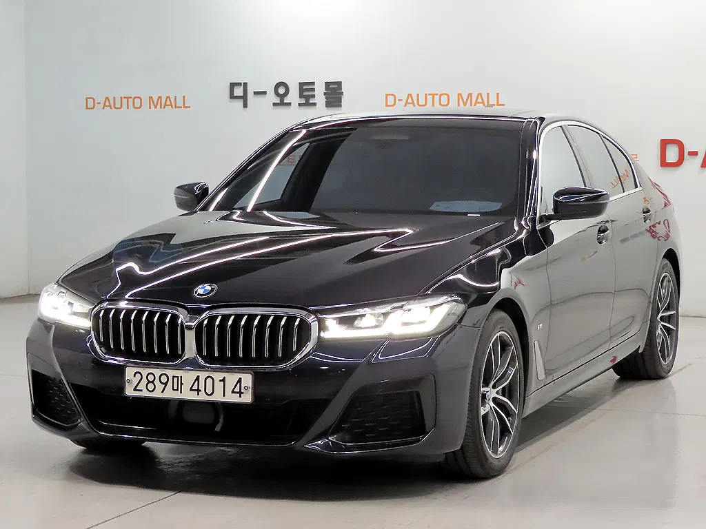 BMW Série 5 (G30) 523d M Sport 2022 — photo 1 sur 26
