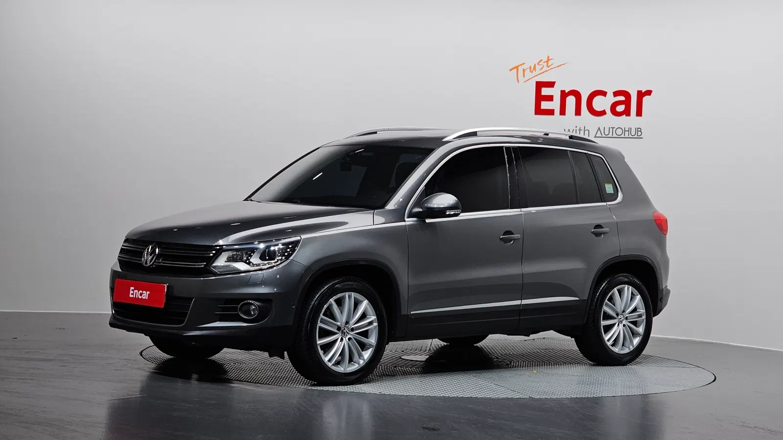 Volkswagen Tiguan 2.0 TDI Premium 2013 — photo 1 sur 20