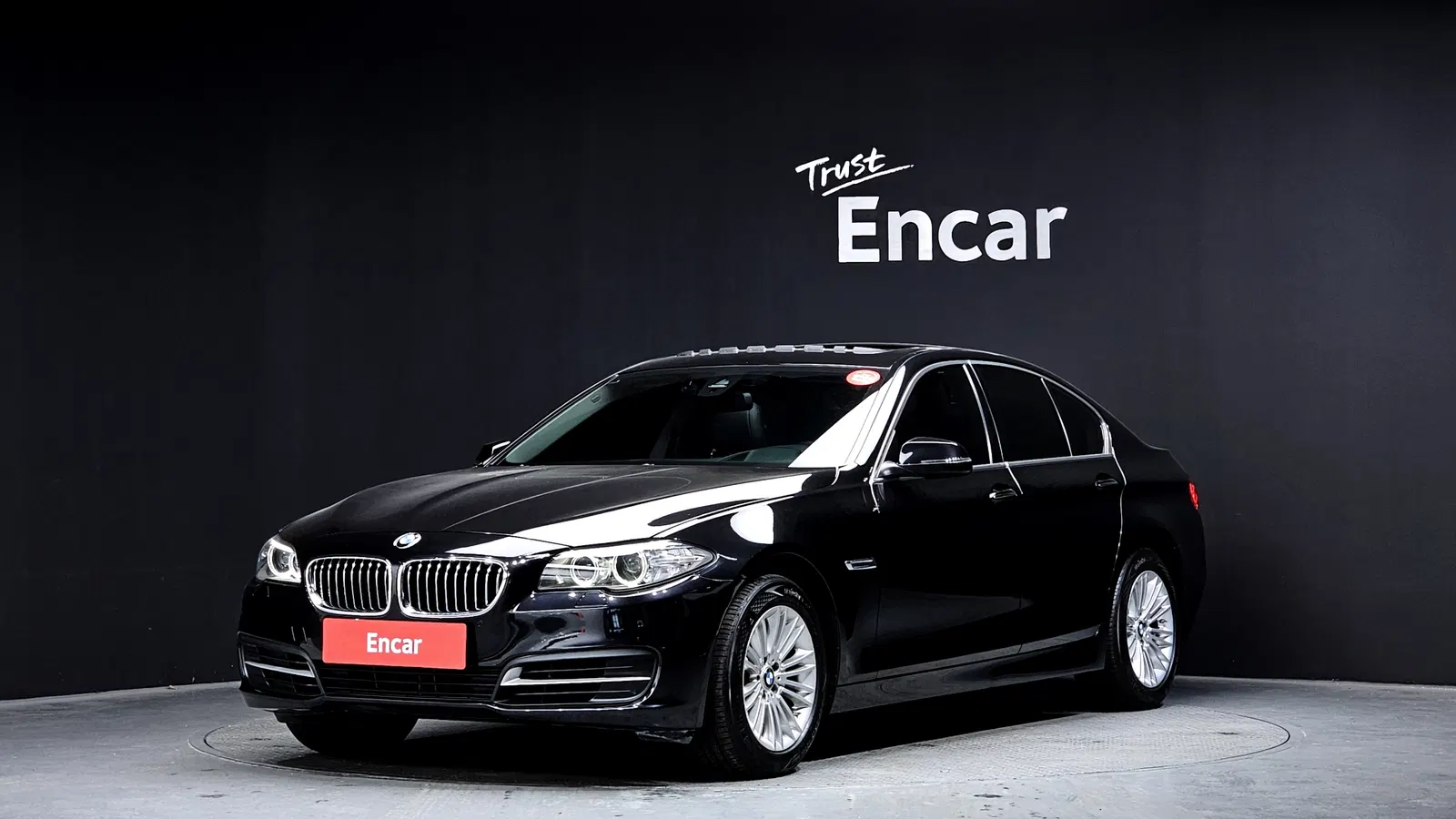 BMW Série 5 (F10) 520d xDrive 2015 — photo 1 sur 20