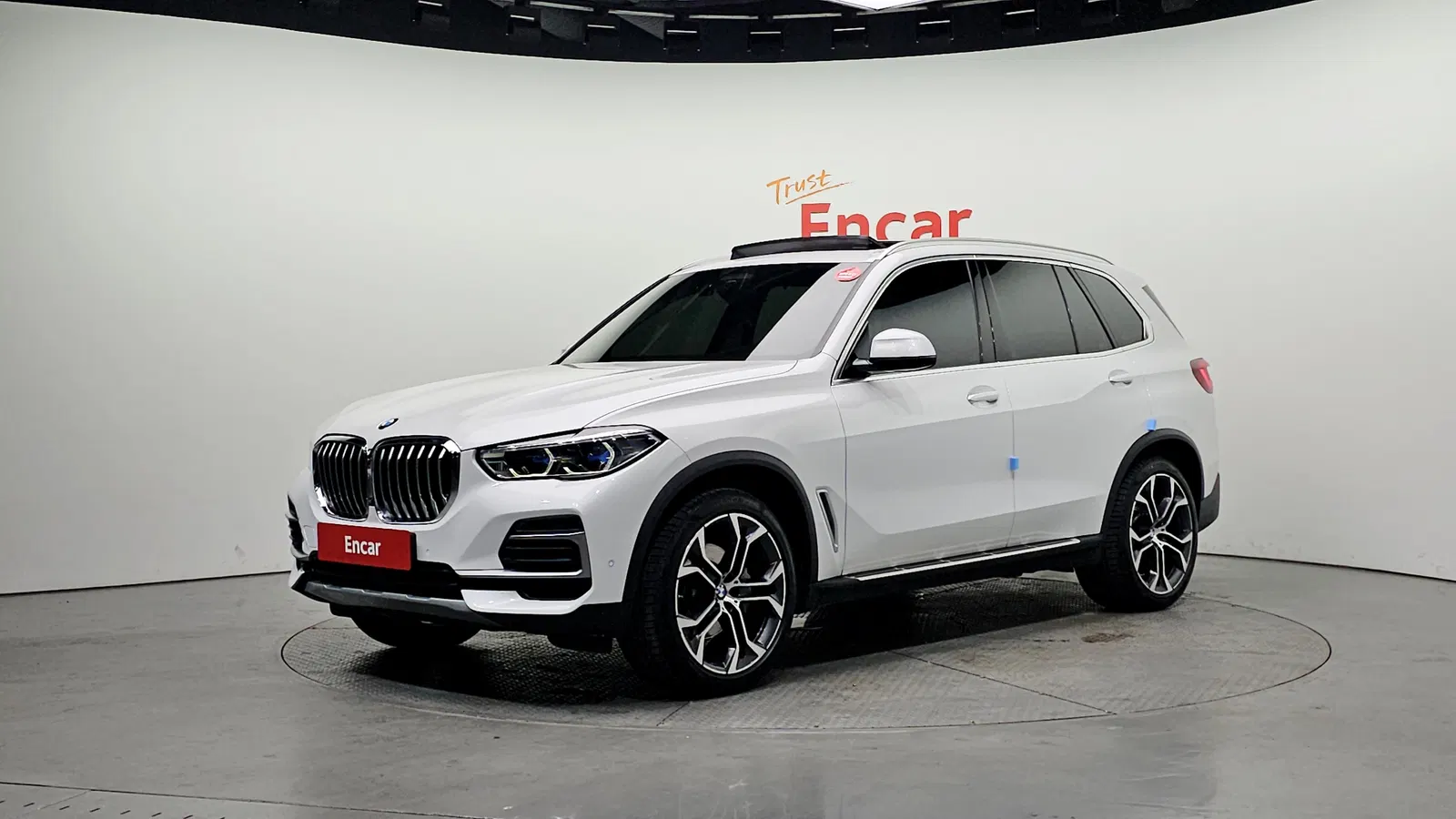 BMW X5 (G05) xDrive 40i xLine 2022 — photo 1 sur 8