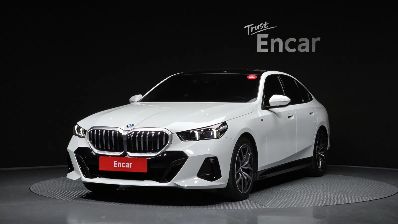BMW Série 5 (G60) 520i M Sport 2025 — photo 1 sur 26