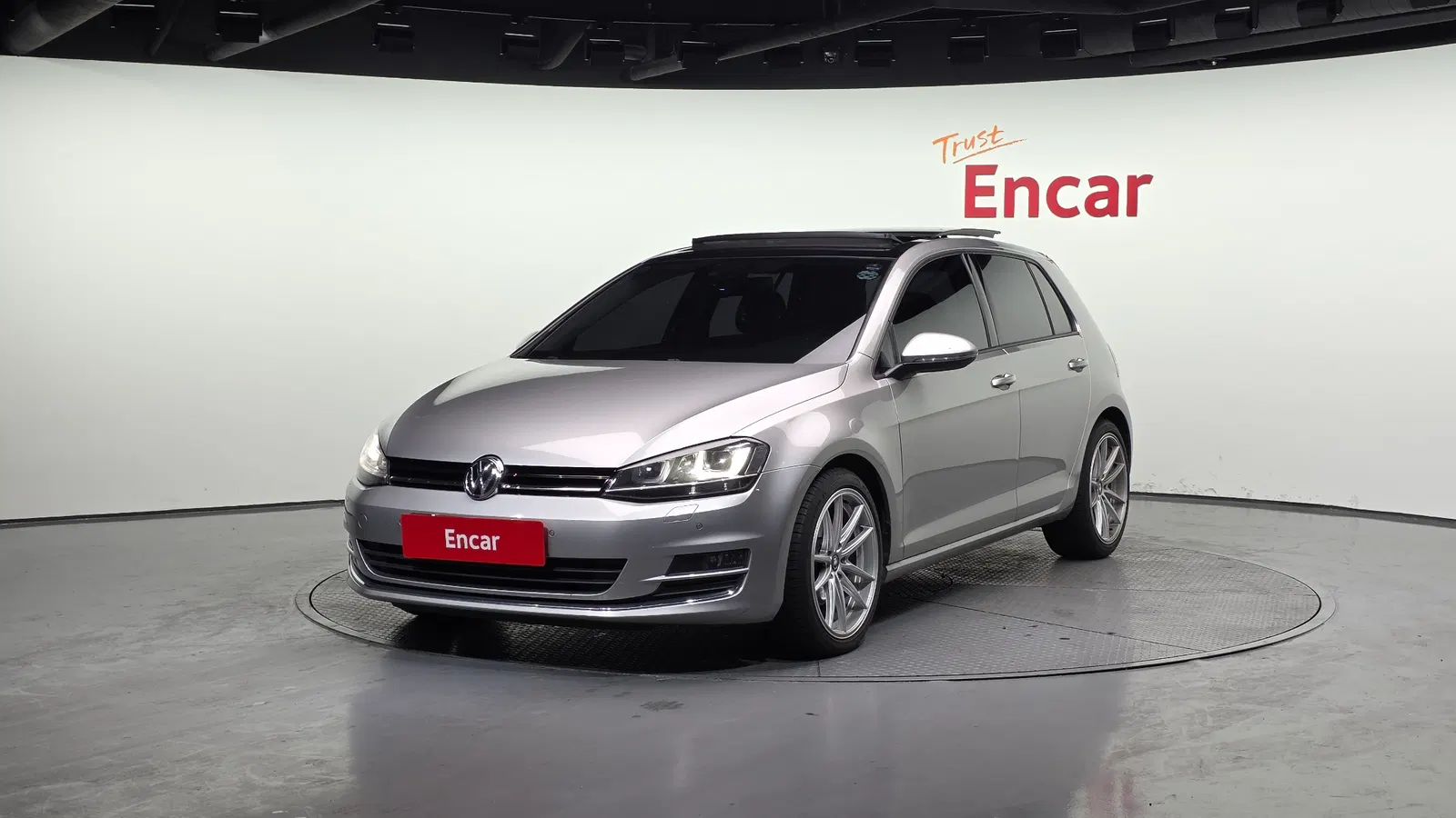 Volkswagen Golf 7e génération 2.0 TDI 2016 — photo 1 sur 20