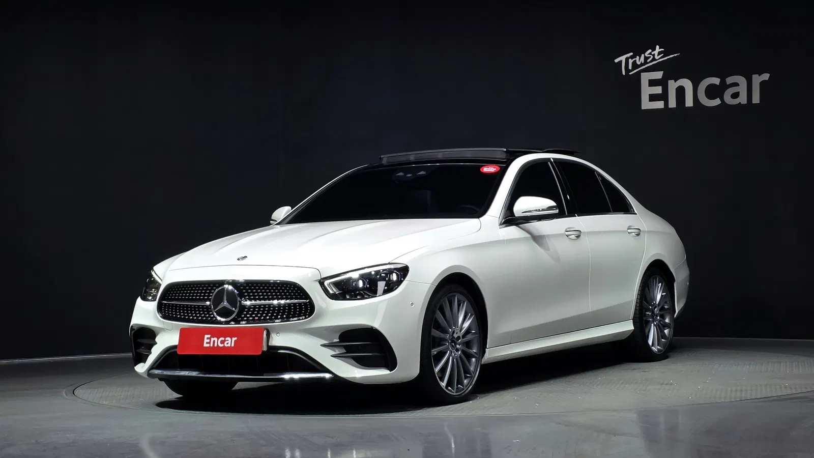 Mercedes-Benz Classe E AMG Line · E350 4MATIC (W213) 2021 — photo 1 sur 20