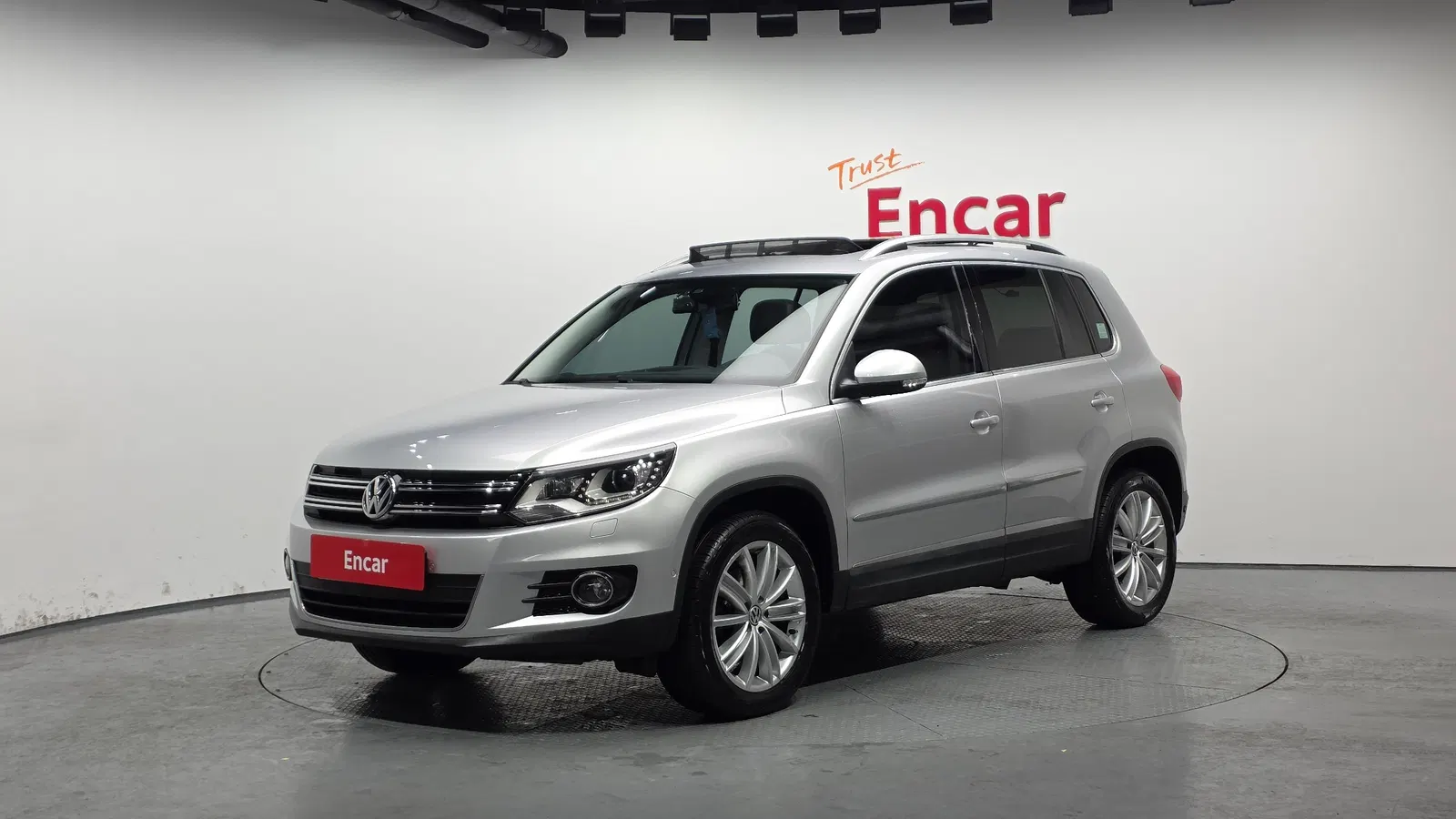 Volkswagen Tiguan 2.0 TDI Premium 2014 — photo 1 sur 20
