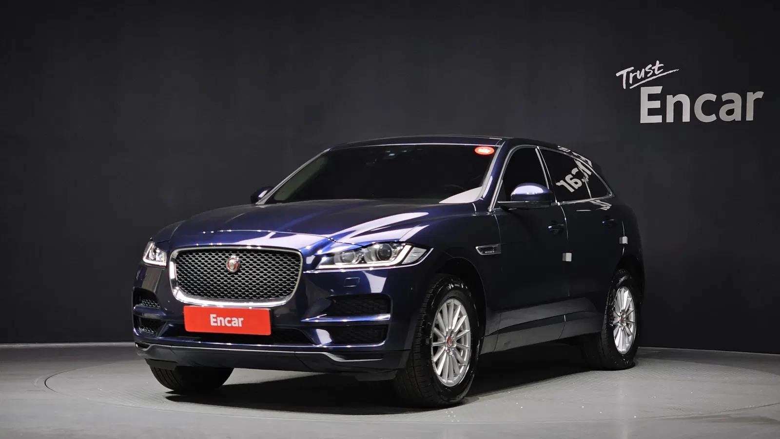 Jaguar F-PACE 20d Prestige 2018 — photo 1 sur 20