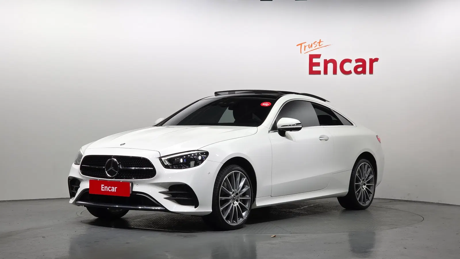 Mercedes-Benz Classe E E450 4MATIC Coupé (W213) 2022 — photo 1 sur 20