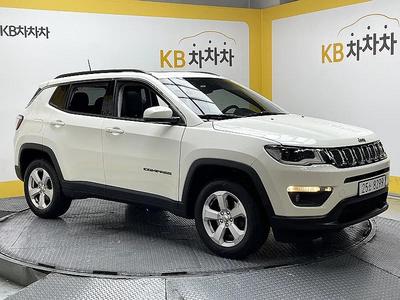 Jeep Compass 2e génération 2.4 Longitude AWD 2018 — photo 1 sur 26