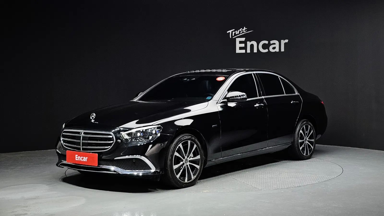 Mercedes-Benz Classe E E300e 4MATIC Exclusive (W213) 2021 — photo 1 sur 20