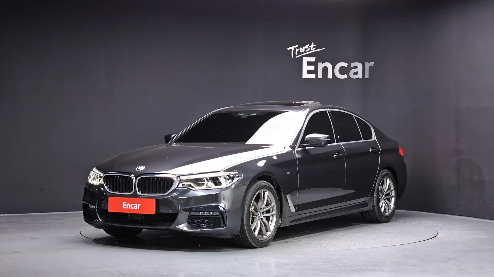BMW Série 5 (G30) 520i M Sport 2020 — photo 1 sur 20