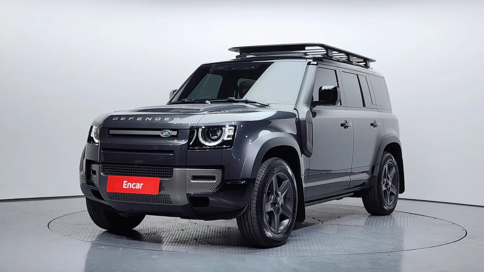 Land Rover Defender (L663) 110 P300 X-Dynamic SE 2025 — photo 1 sur 20
