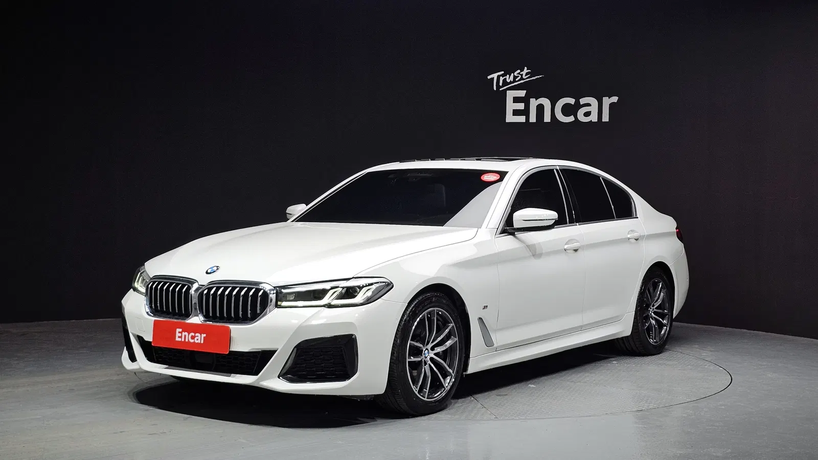 BMW Série 5 (G30) 523d M Sport 2023 — photo 1 sur 26