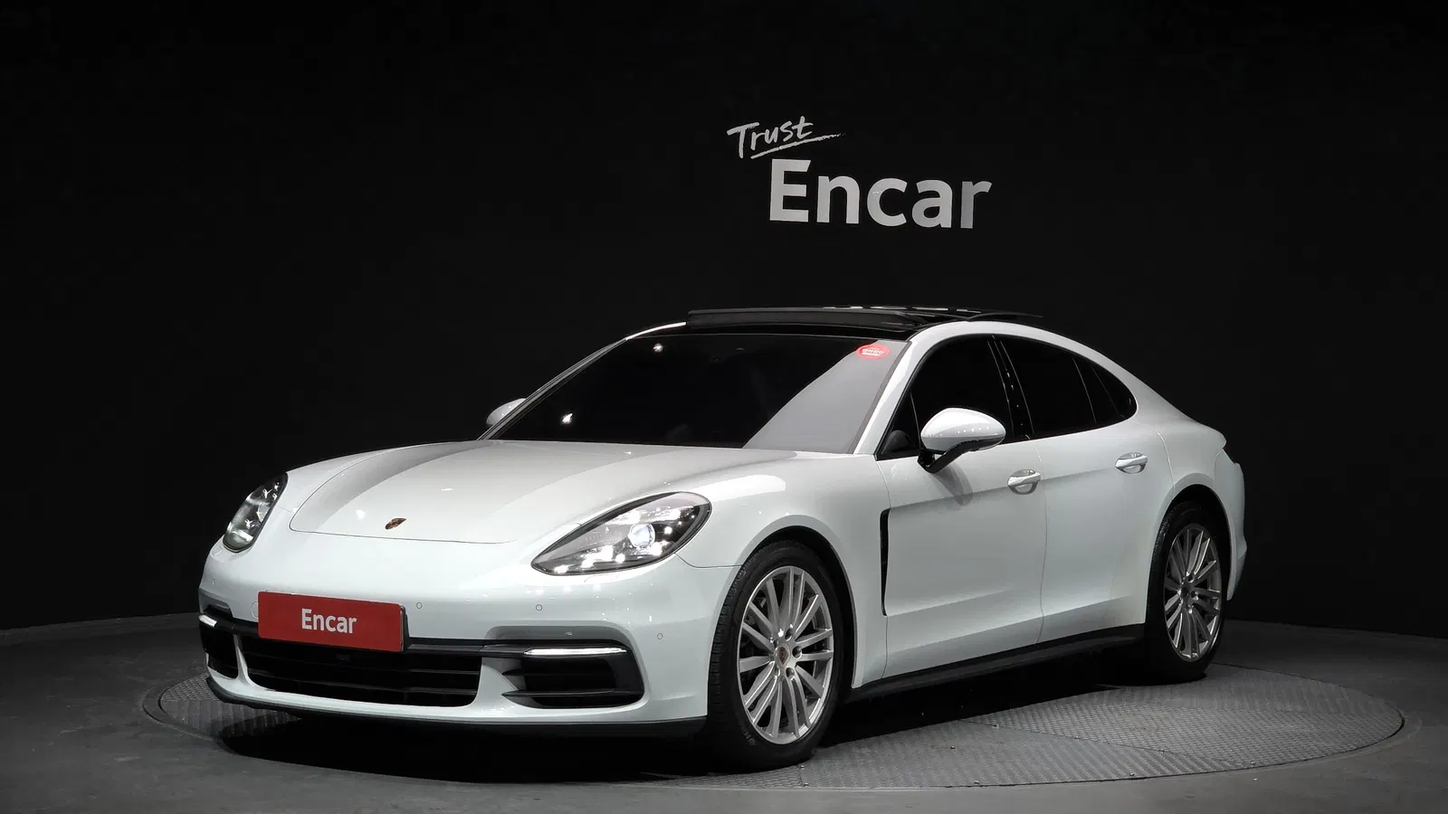 Porsche Panamera (971) 3.0 AWD 2018 — photo 1 sur 20
