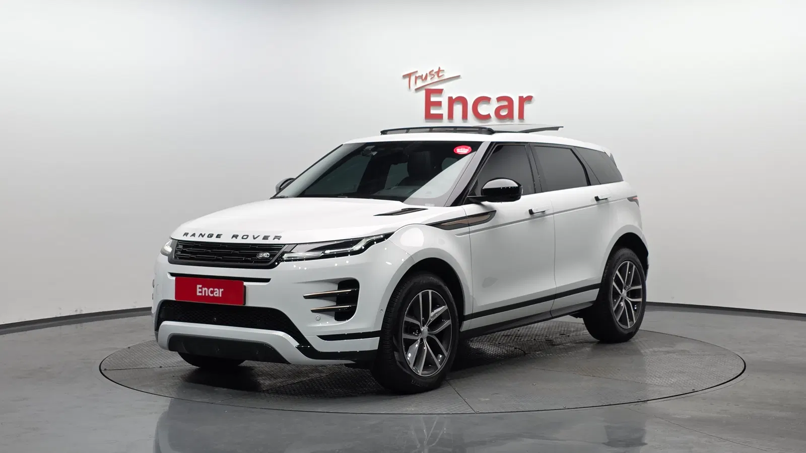 Land Rover Range Rover Evoque 2e génération P250 Dynamic SE 2024 — photo 1 sur 20