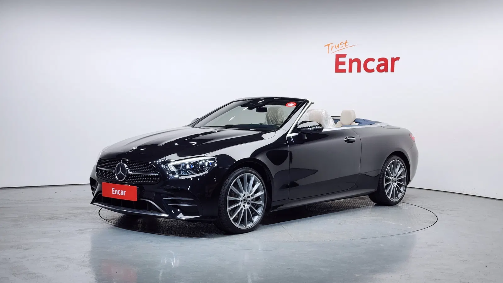 Mercedes-Benz Classe E E450 4MATIC Cabriolet (W213) 2023 — photo 1 sur 20