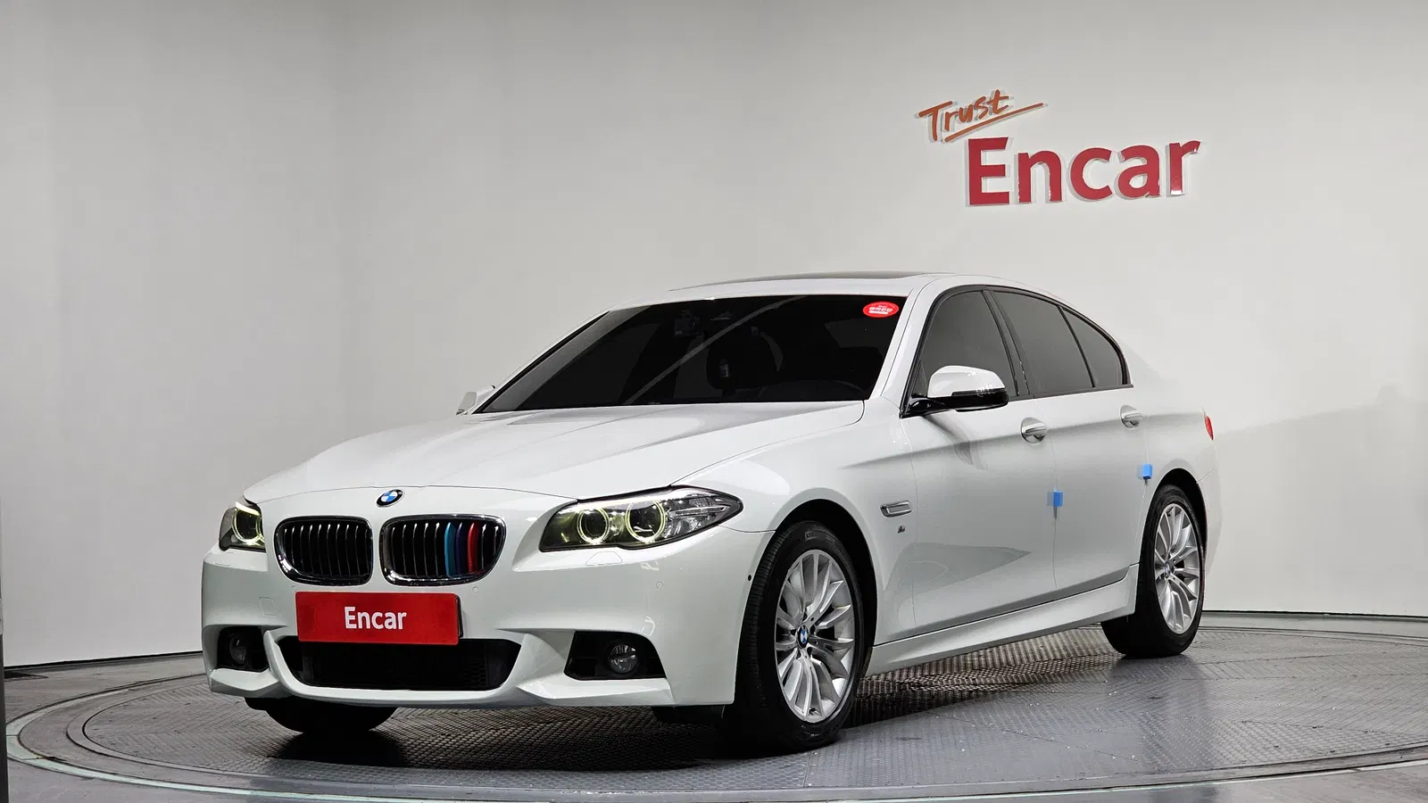 BMW Série 5 (F10) 528i M Aero Dynamic 2016 — photo 1 sur 20