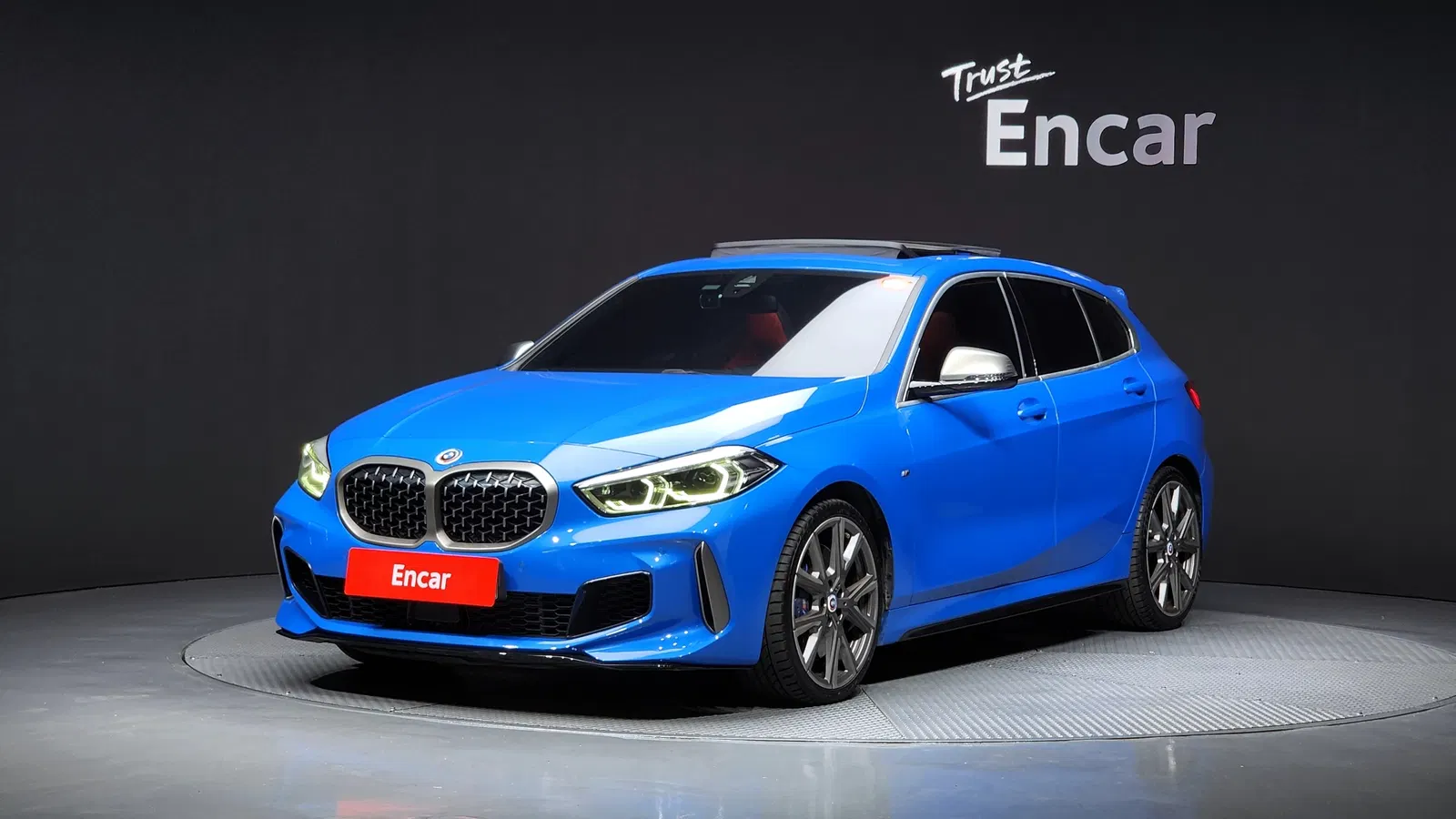 BMW Série 1 (F40) M135i xDrive 2022 — photo 1 sur 20