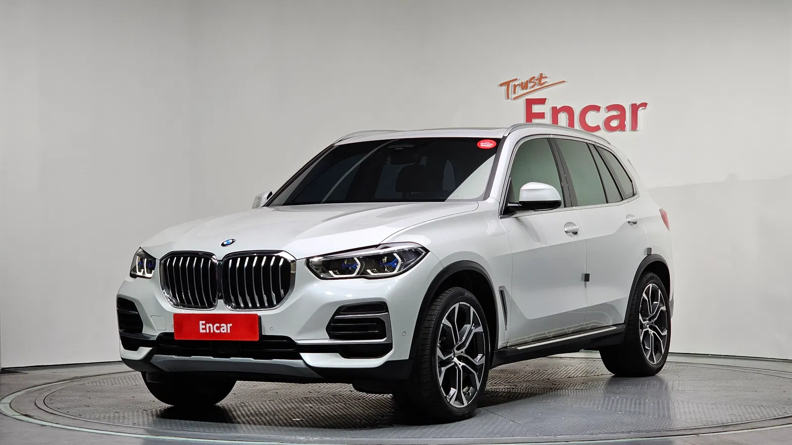 BMW X5 (G05) xDrive 40i xLine 2023 — photo 1 sur 8