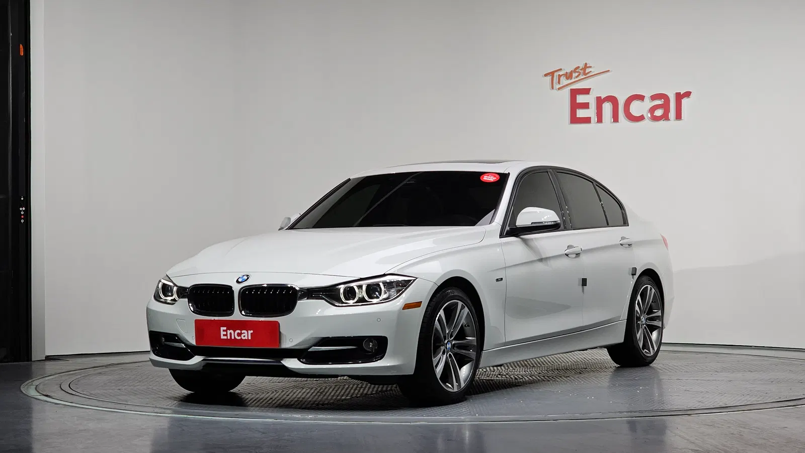 BMW Série 3 (F30) 320d Sport 2015 — photo 1 sur 20