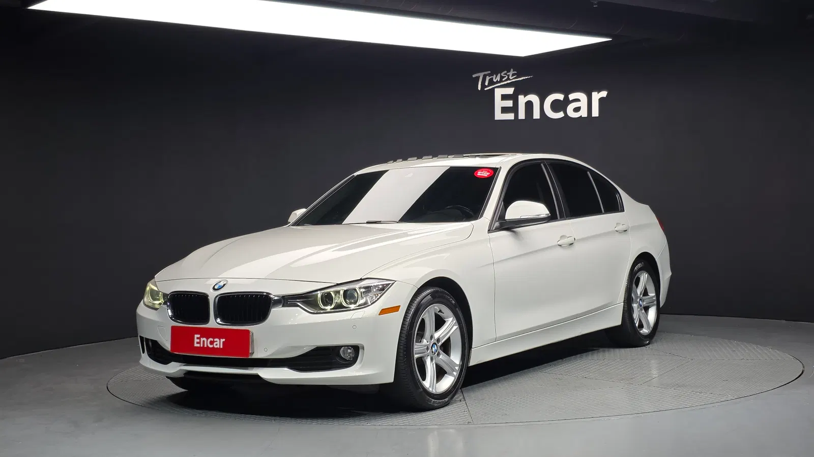BMW Série 3 (F30) 320d xDrive 2014 — photo 1 sur 20