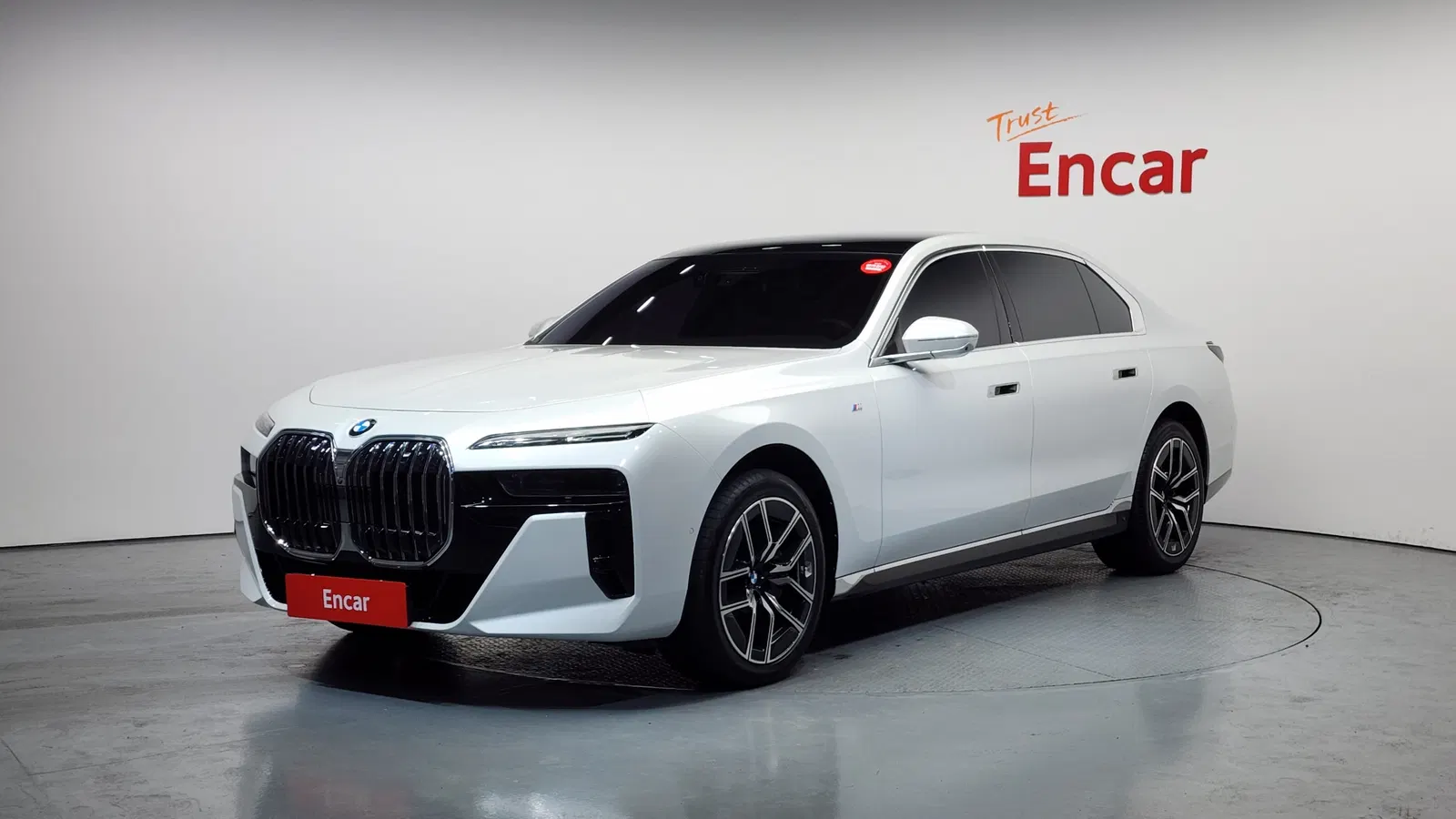 BMW Série 7 (G70) 740i xDrive M Sport 2024 — photo 1 sur 20