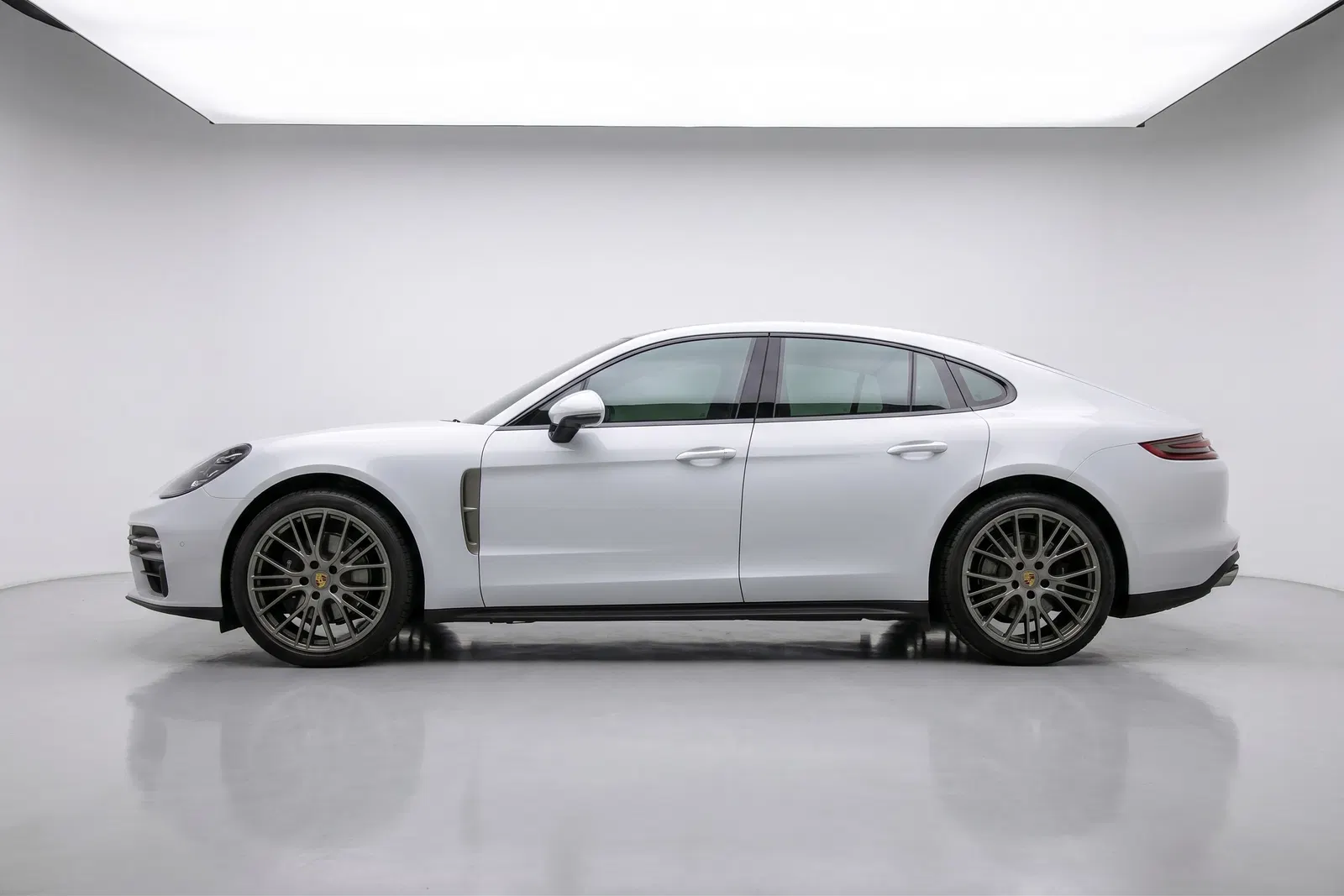 Porsche Panamera (971) 2.9 AWD Platinum Edition 2022 — photo 1 sur 26