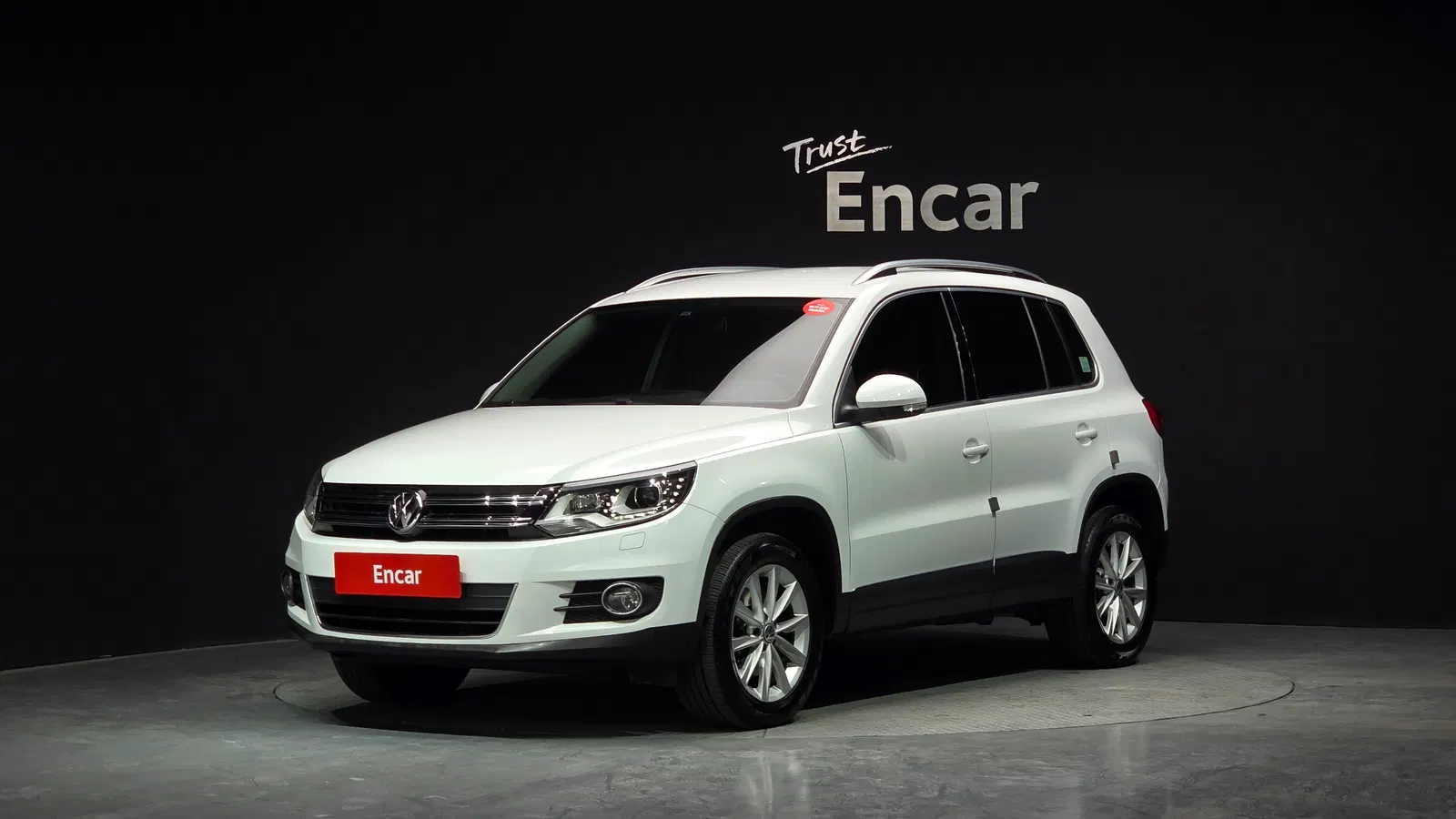 Volkswagen Tiguan 2.0 TDI Comfort 2014 — photo 1 sur 20