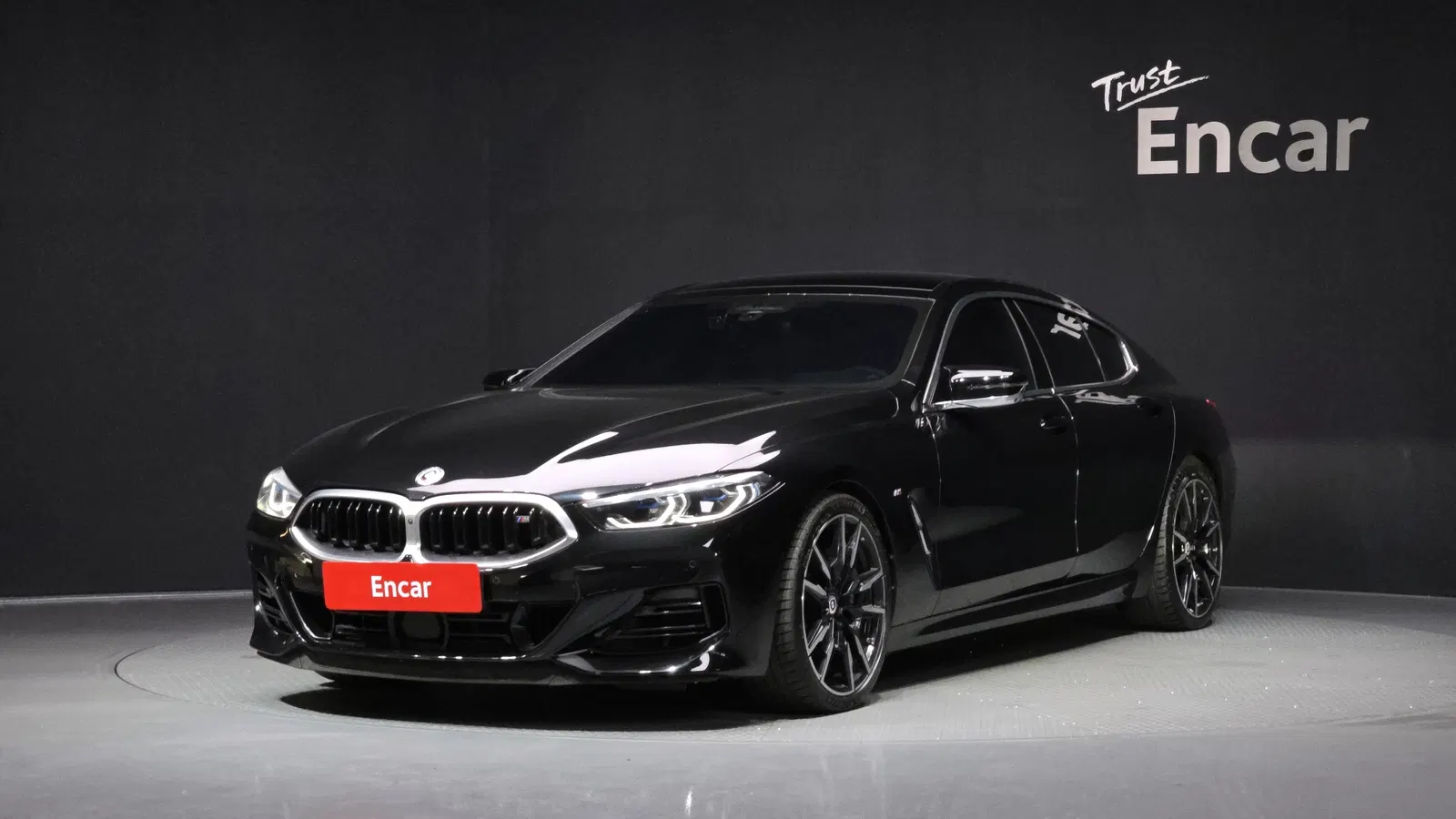 BMW Série 8 (G15) M850i xDrive GranCoupé 2023 — photo 1 sur 20