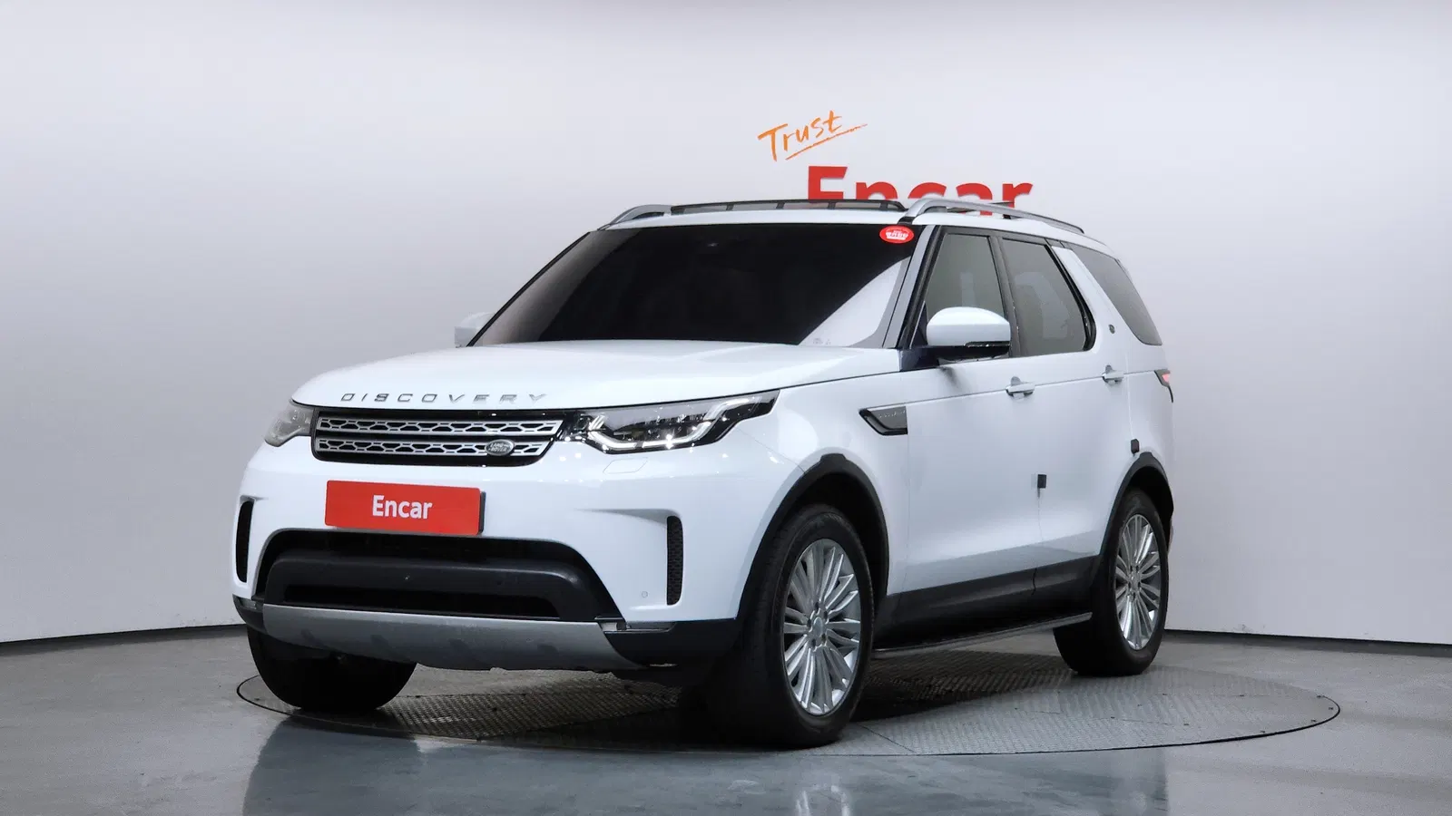 Land Rover Discovery 5 3.0 TD6 HSE Luxury 2018 — photo 1 sur 20