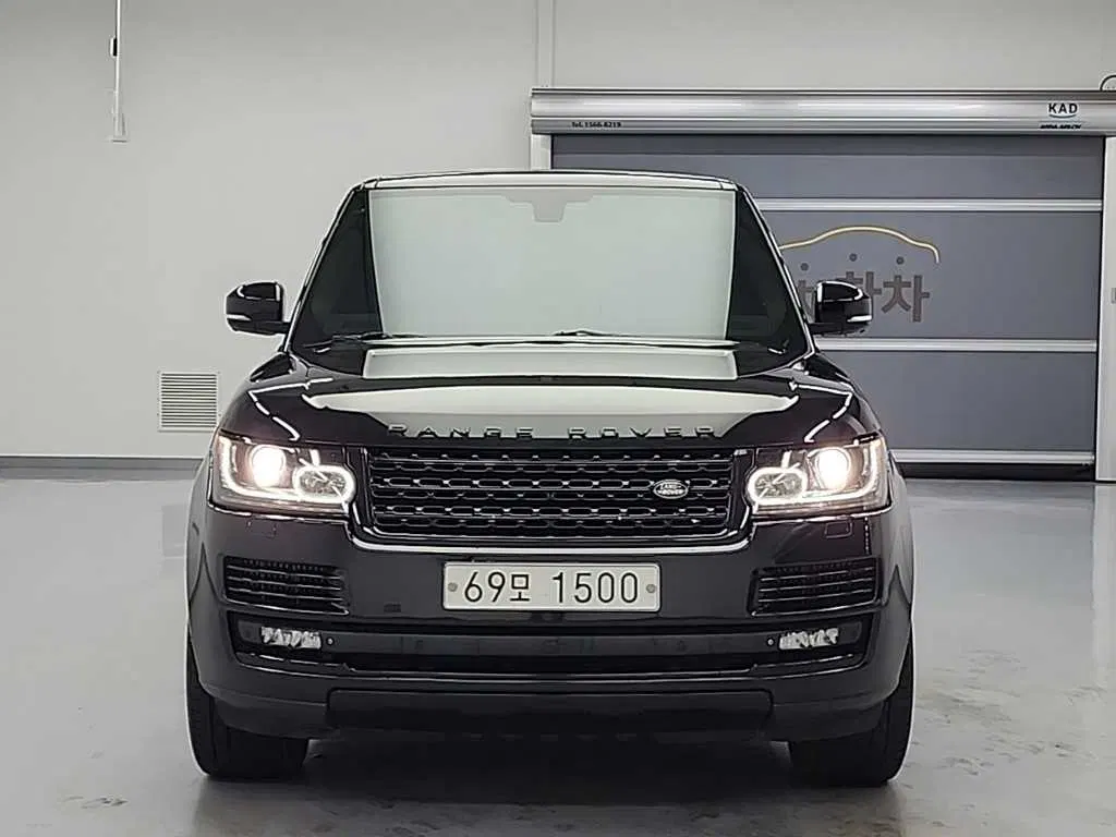 Land Rover Range Rover 4e génération 4.4 SDV8 AB Diesel 2015 — photo 1 sur 24