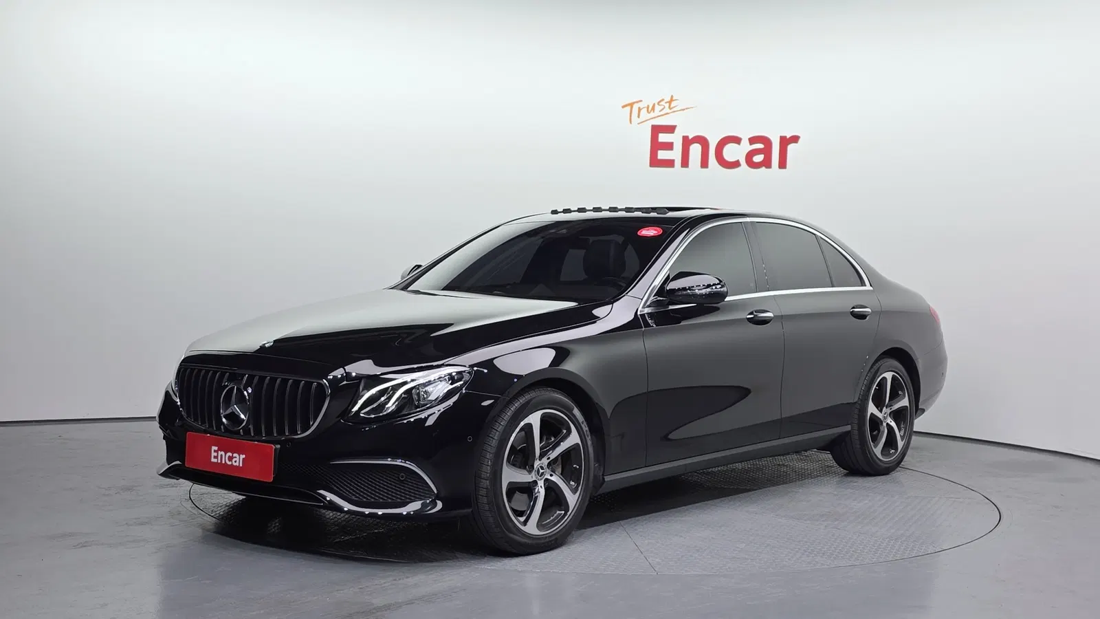 Mercedes-Benz Classe E E250 Avantgarde (W213) 2020 — photo 1 sur 20