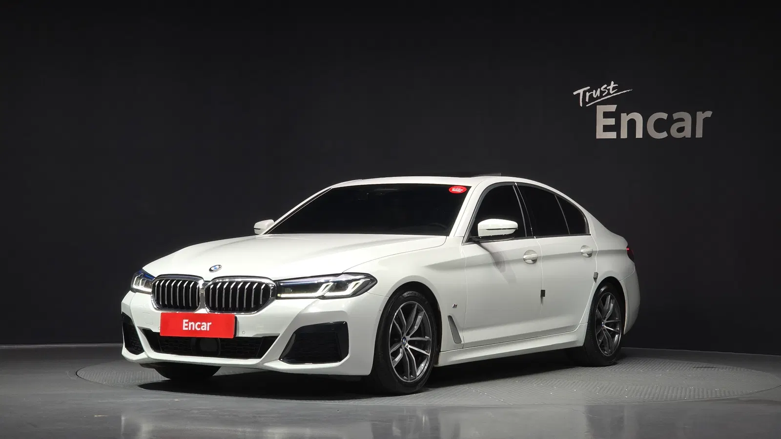 BMW Série 5 (G30) 520i M Sport 2021 — photo 1 sur 20