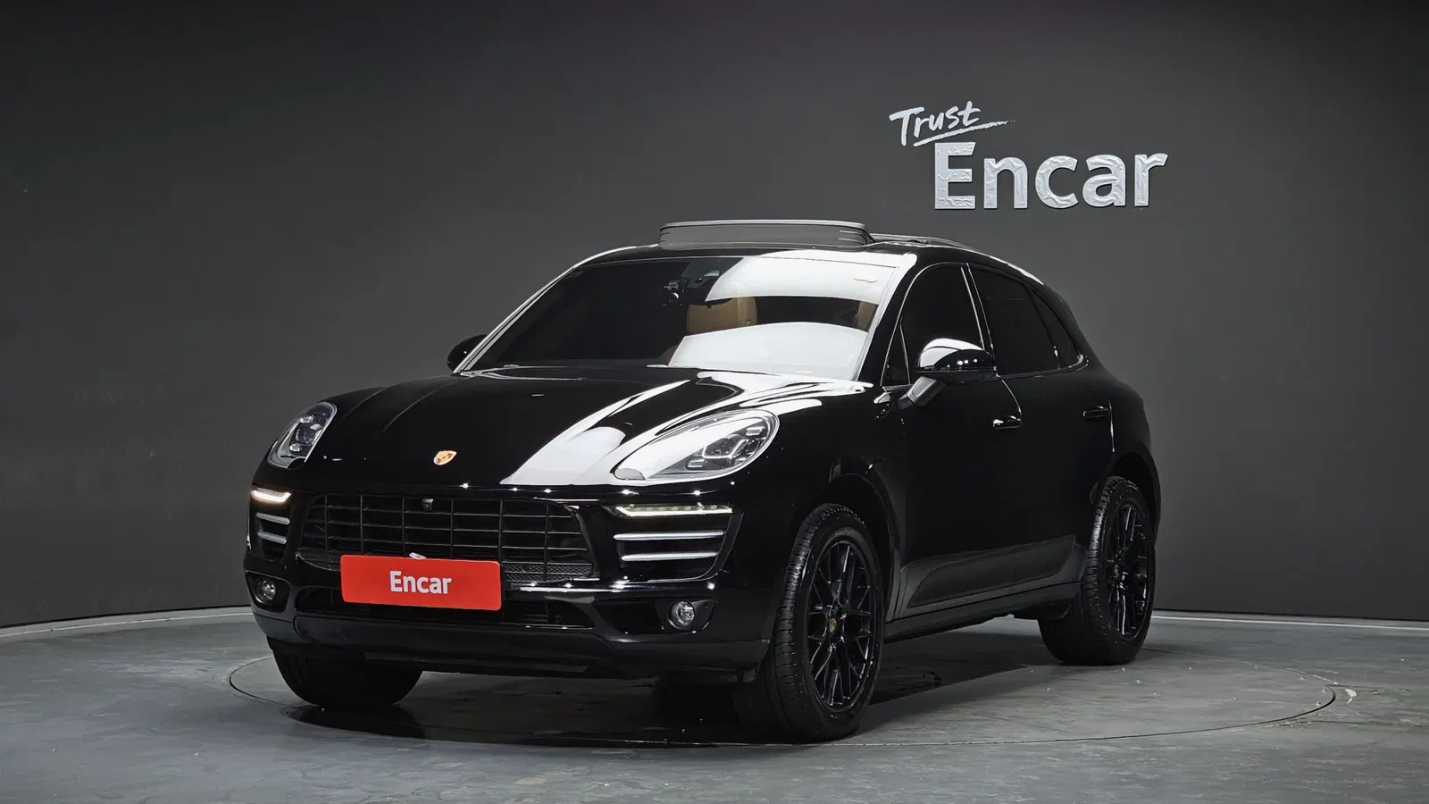 Porsche Macan 2.0 2017 — photo 1 sur 20