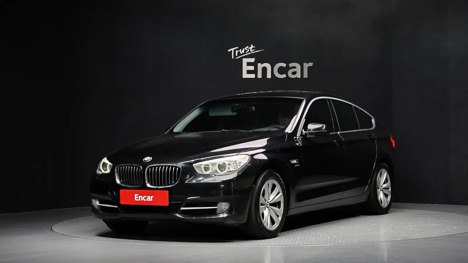 BMW Série 5 GT (F07) GT xDrive 2011 — photo 1 sur 20