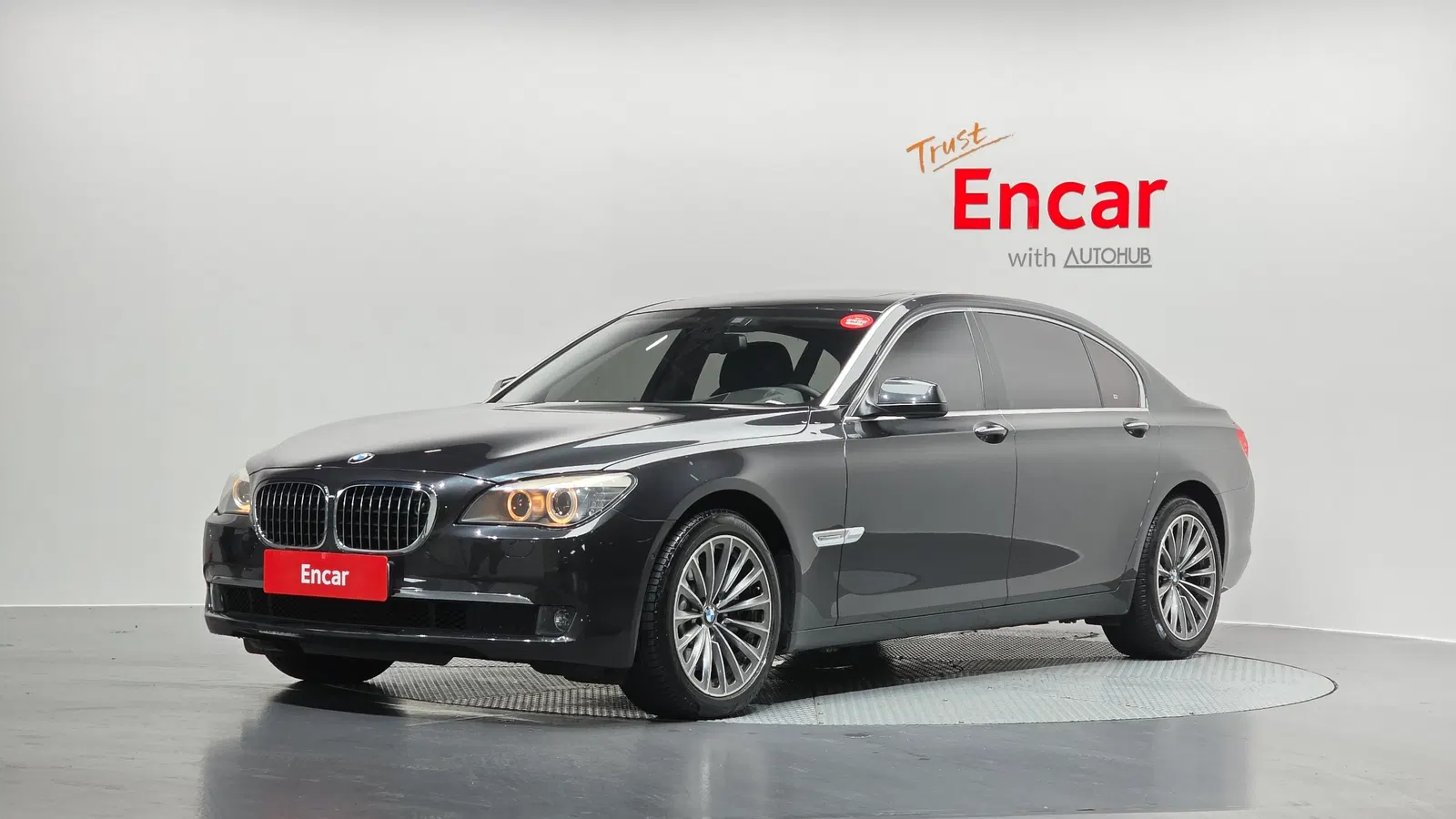 BMW Série 7 (F01) 750Li 2010 — photo 1 sur 20