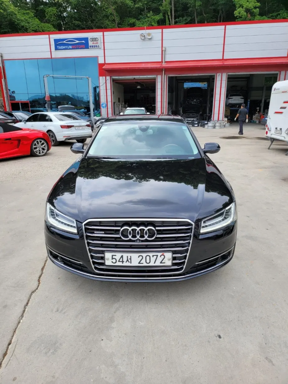 Audi A8 60 TFSI Quattro LWB 2015 — photo 1 sur 25