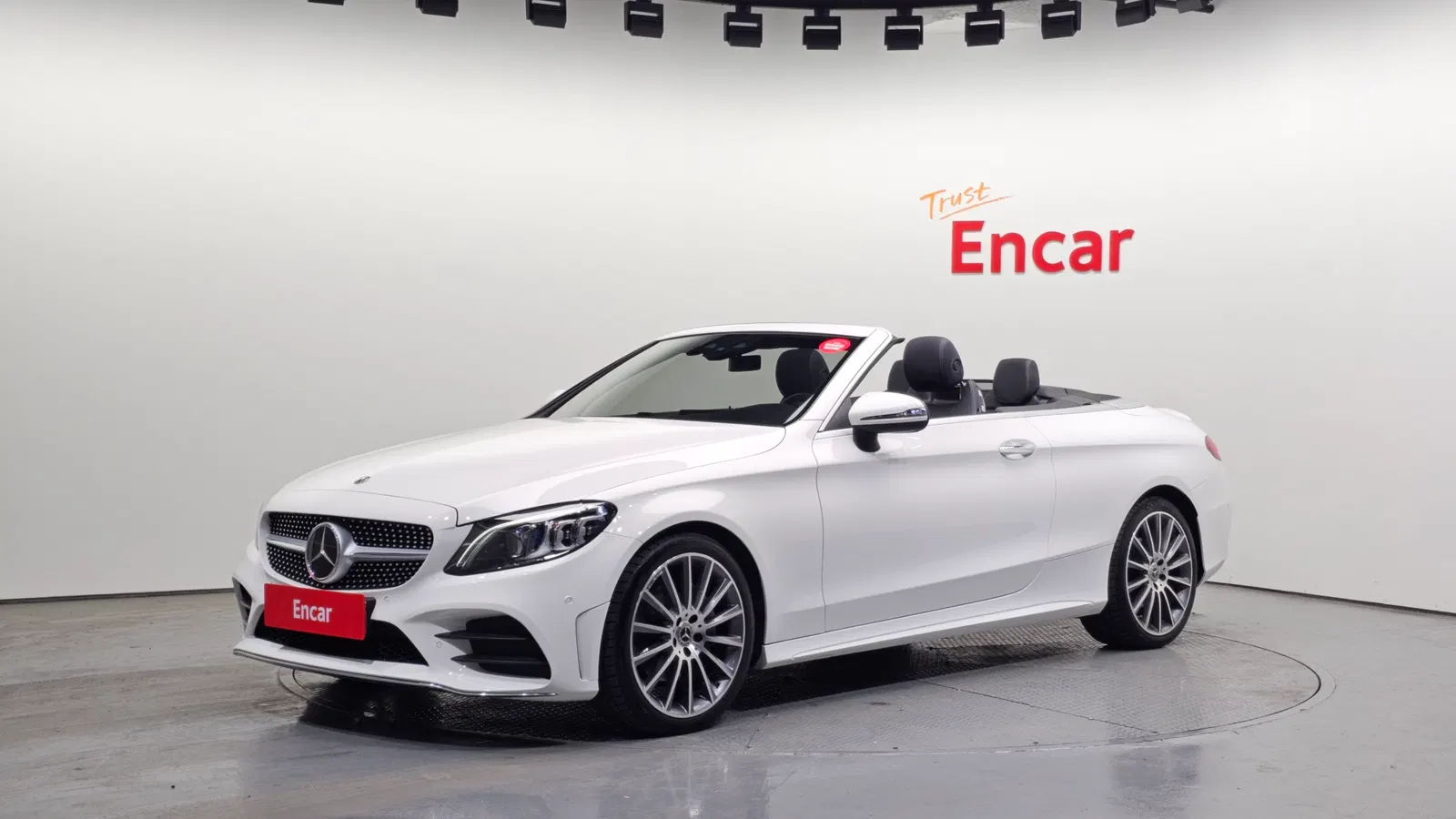 Mercedes-Benz Classe C C200 Cabriolet (W205) 2023 — photo 1 sur 20