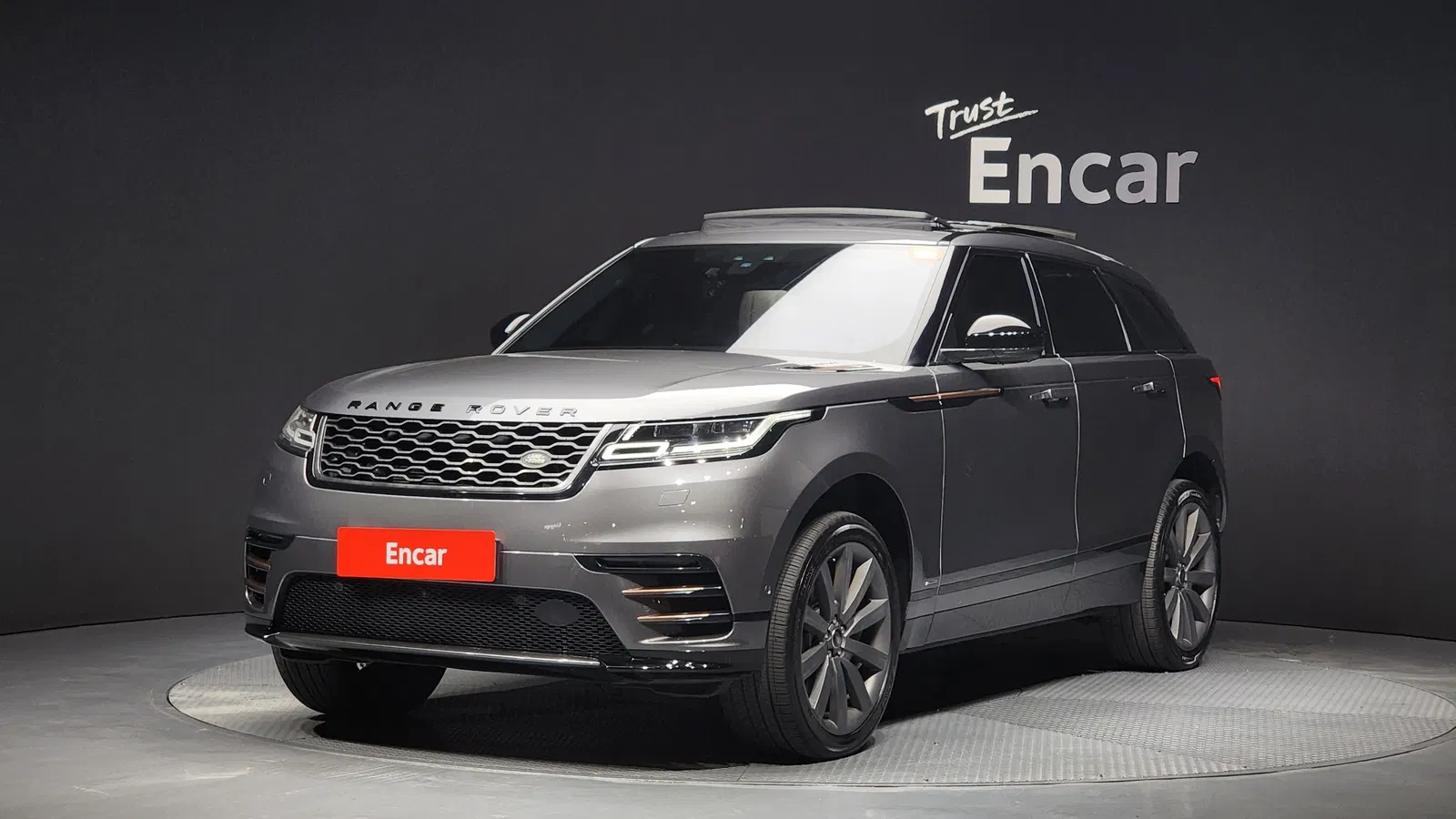 Land Rover Range Rover Velar 3.0 D300 R-Dynamic HSE 2018 — photo 1 sur 20